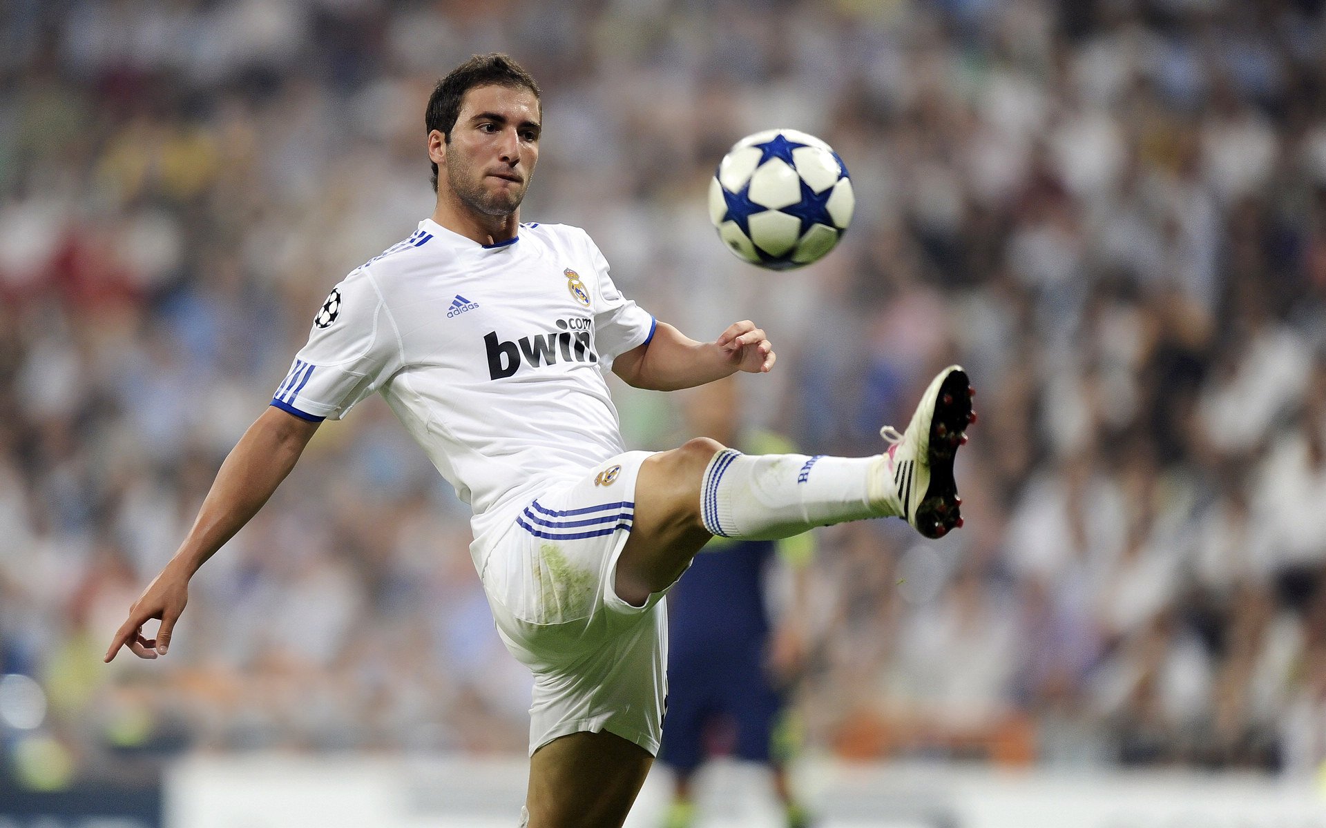 爵士勇攻突破，米切尔多次命中全场最精彩的得分！，爵士米切尔为什么缺阵