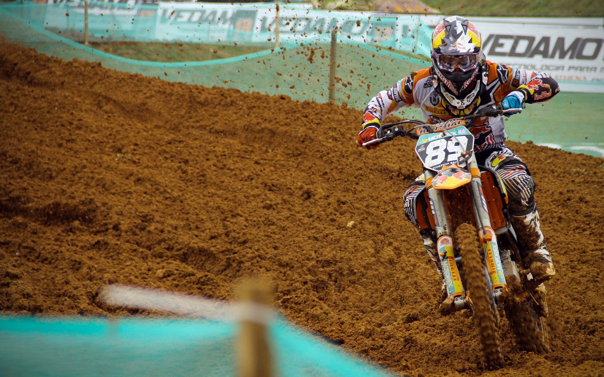 美国反曲弓男队在世界大学生射箭锦标赛中获得金牌，男子反曲弓团体赛